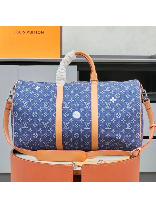 Мужская дорожная сумка Louis Vuitton синего цвета, артикул 346467
