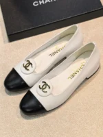 Женские балетки Chanel белого цвета, артикул 346230