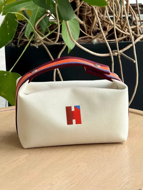 Женская косметичка Hermes белого цвета, артикул 346241