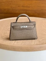 Женская сумка Hermes коричневого цвета, артикул 346246