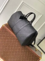 Мужская дорожная сумка Louis Vuitton чёрного цвета, артикул 346338 — фото 2