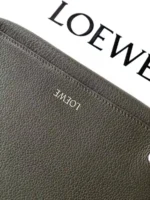 Мужская сумка мессенджер Loewe цвета хаки, артикул 346345 — фото 7