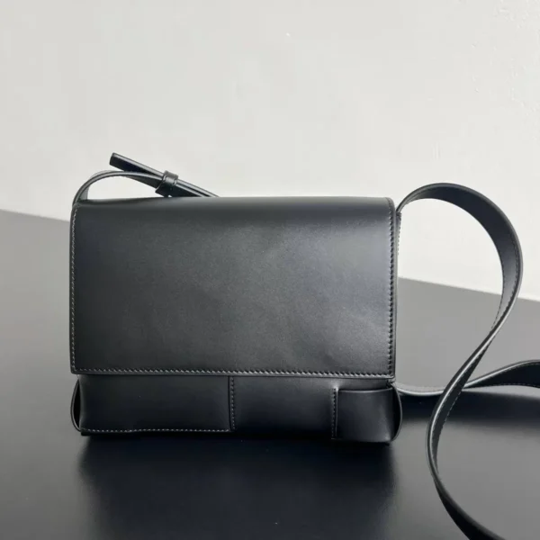 Сумка мессенджер BOTTEGA VENETA — фото 2