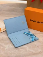 Обложка для паспорта LOUIS VUITTON — изображение 4