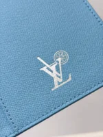 Обложка для паспорта LOUIS VUITTON — изображение 5