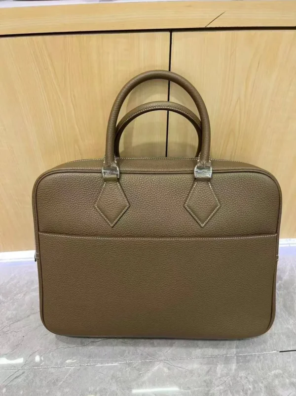 Портфель HERMES