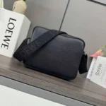 Мужская сумка мессенджер Loewe чёрного цвета, артикул 346353 — фото 2