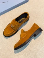 Женские лоферы Prada коричневого цвета, артикул 346412 — фото 2