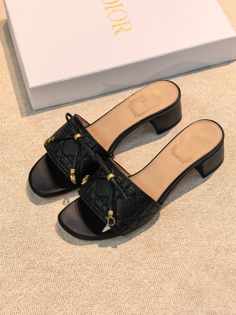 346414_1 Женские мюли Dior чёрного цвета, артикул 346414