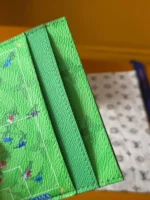 Мужской картхолдер Louis Vuitton зелёного цвета, артикул 346456 — фото 6