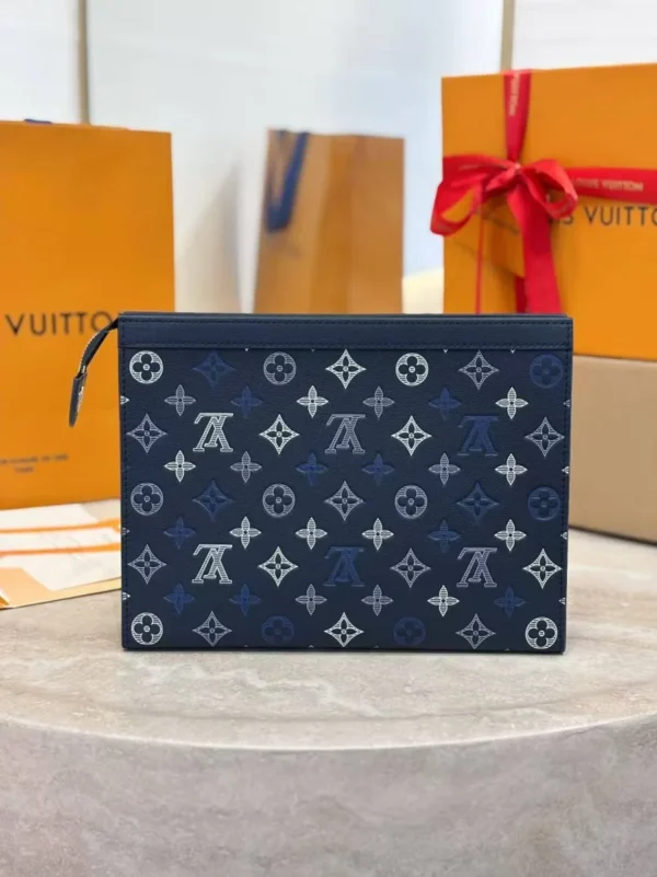 Клатч LOUIS VUITTON