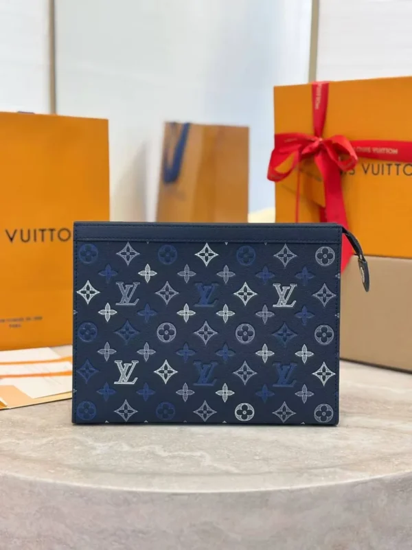 Клатч LOUIS VUITTON — фото 2