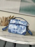 Мужская сумка мессенджер Louis Vuitton синего цвета, артикул 346469