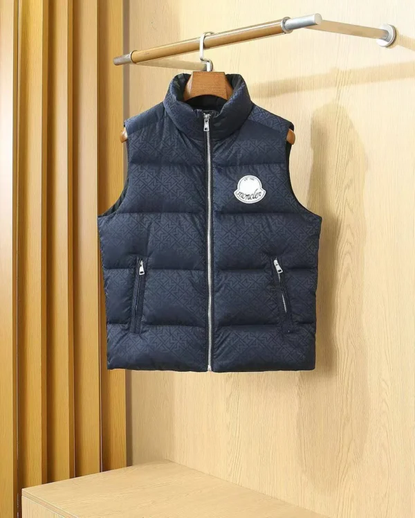 Безрукавка MONCLER