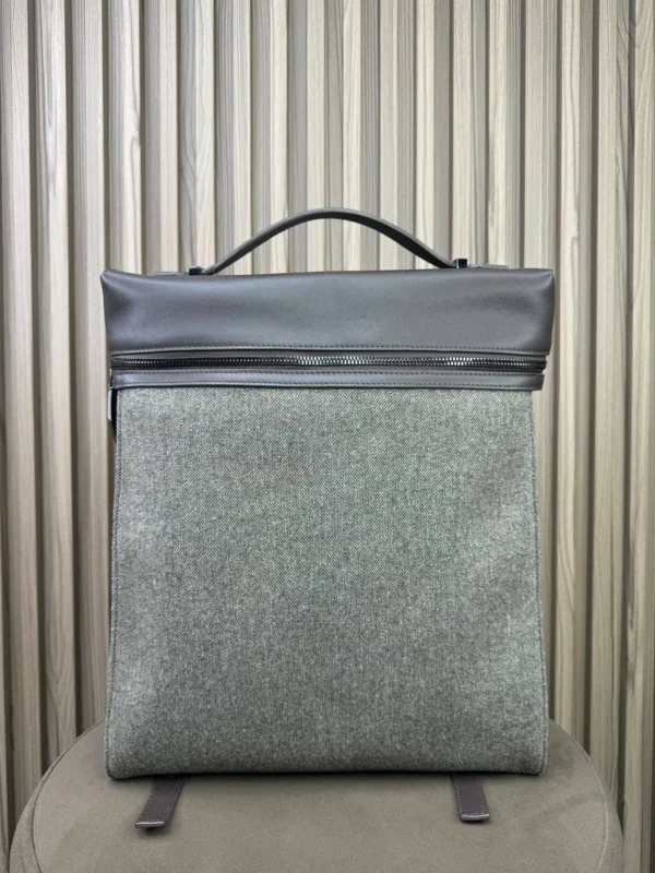 Рюкзак из натуральной кожи LORO PIANA
