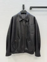 Женская кожаная куртка Chanel чёрного цвета, артикул 346584