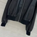 Женская кожаная куртка Bottega Veneta чёрного цвета, артикул 346589 — фото 7