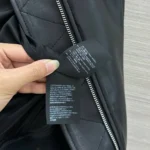 Женская кожаная куртка Bottega Veneta чёрного цвета, артикул 346589 — фото 9