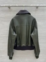 Женская кожаная куртка Bottega Veneta цвета хаки, артикул 346590 — фото 2
