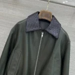 Женская кожаная куртка Bottega Veneta цвета хаки, артикул 346590 — фото 3