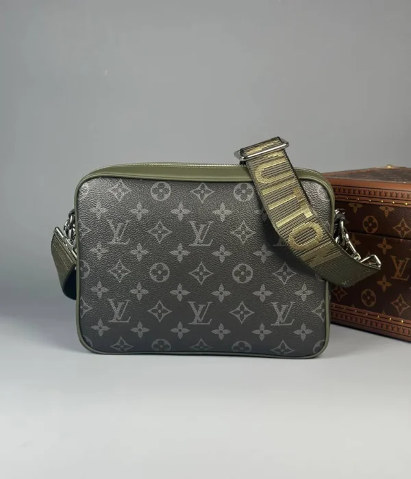 Сумка мессенджер LOUIS VUITTON — фото 2