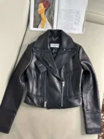 Женская кожаная куртка Saint Laurent чёрного цвета, артикул 346691