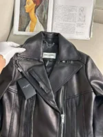 Женская кожаная куртка Saint Laurent чёрного цвета, артикул 346691 — фото 4