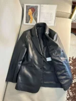 Женский кожаный пиджак Prada чёрного цвета, артикул 346695 — фото 3