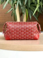 Женская косметичка Goyard красного цвета, артикул 346725