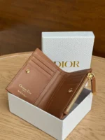 Женский кошелёк Dior коричневого цвета, артикул 346739 — фото 3