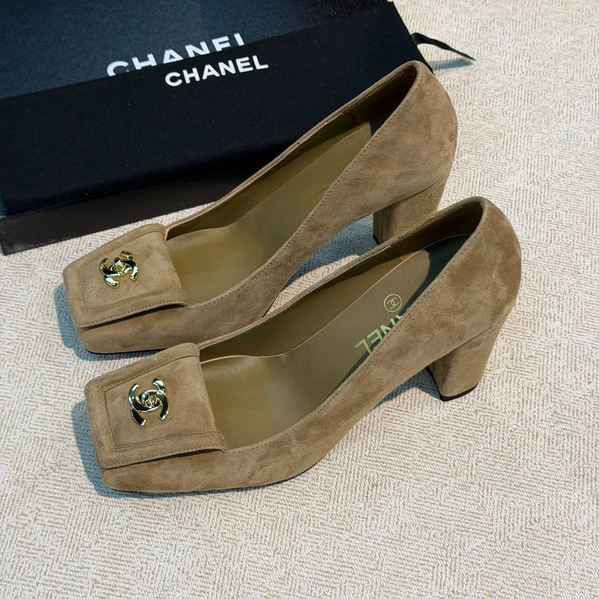 346752_1 Женские туфли Chanel бежевого цвета, артикул 346752