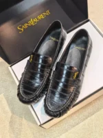 Женские лоферы Saint Laurent чёрного цвета, артикул 346758
