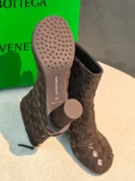 Женские ботильоны Bottega Veneta коричневого цвета, артикул 346769 — фото 5