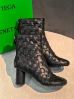 Женские ботильоны Bottega Veneta чёрного цвета, артикул 346770 — фото 2