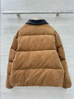 Женская куртка Miu Miu коричневого цвета, артикул 346798 — фото 2