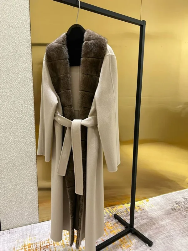 Пальто LORO PIANA