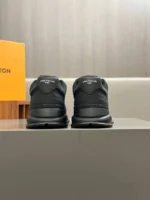 Мужские кроссовки Louis Vuitton чёрного цвета, артикул 346868 — фото 8