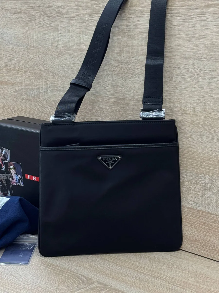 346953_1 Мужская сумка мессенджер Prada чёрного цвета, артикул 346953