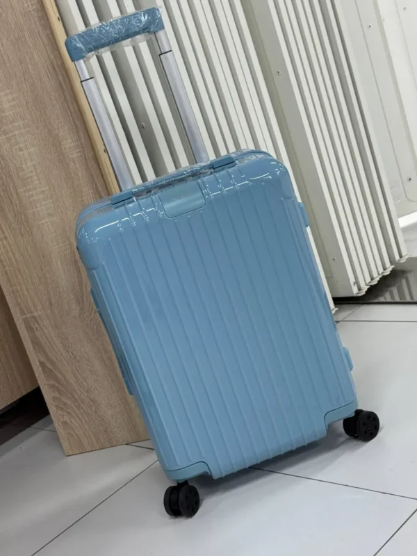 Чемодан RIMOWA