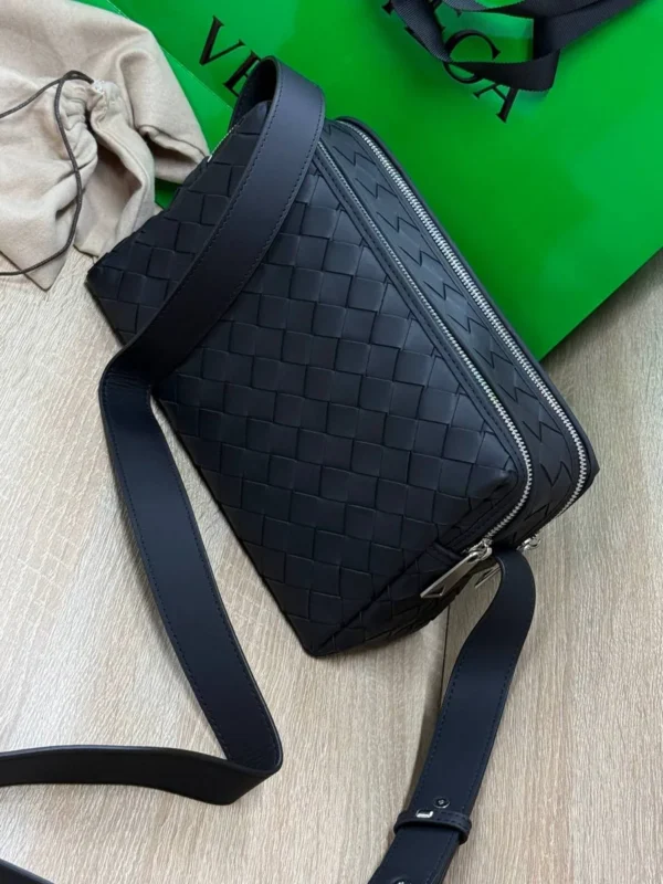 Сумка мессенджер BOTTEGA VENETA — фото 2