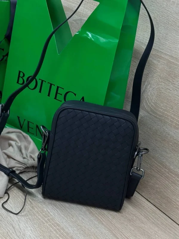 Сумка мессенджер BOTTEGA VENETA — фото 2
