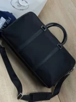 Мужская дорожная сумка Prada чёрного цвета, артикул 346981 — фото 2
