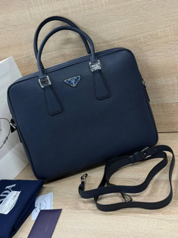 Портфель PRADA