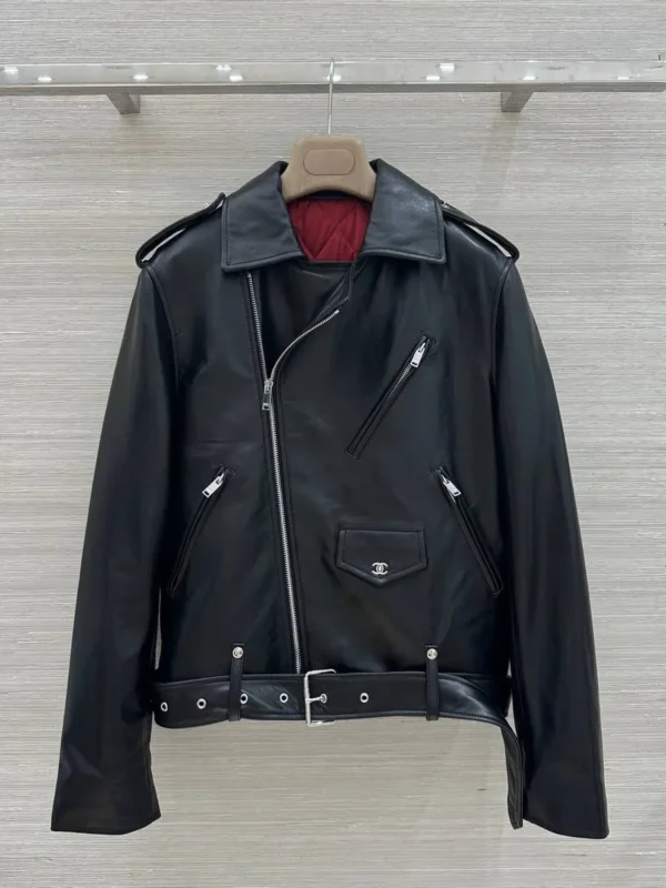 Кожаная куртка CHANEL