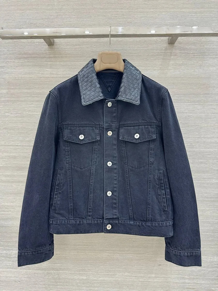 347028_1 Женская джинсовая куртка Bottega Veneta чёрного цвета, артикул 347028