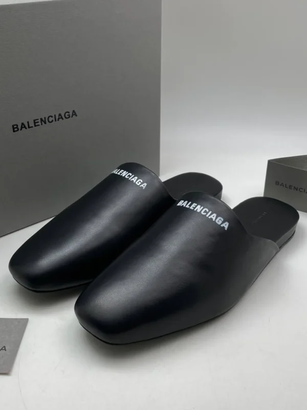 Мужские мюли Balenciaga чёрного цвета, артикул 347075