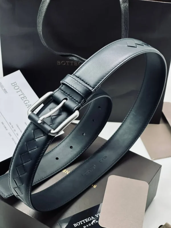 Мужской ремень Bottega Veneta тёмно-синего цвета, артикул 347091