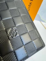 Мужское портмоне Louis Vuitton чёрного цвета, артикул 347132 — фото 6