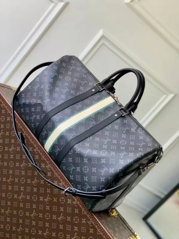Дорожная сумка LOUIS VUITTON — фото 2