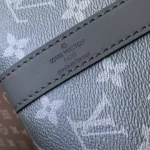 Мужская дорожная сумка Louis Vuitton чёрного цвета, артикул 347140 — фото 7